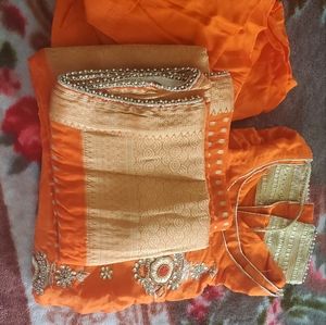 READY MADE BRAND new suit